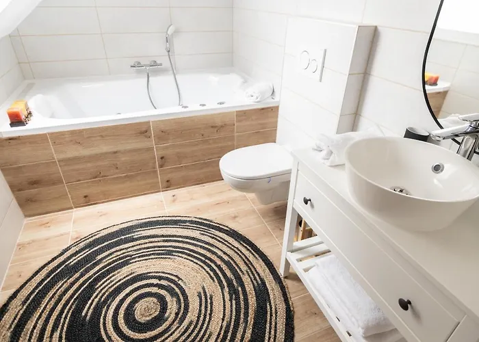 Willa Greentree - With Private Pool Close To Budapest *