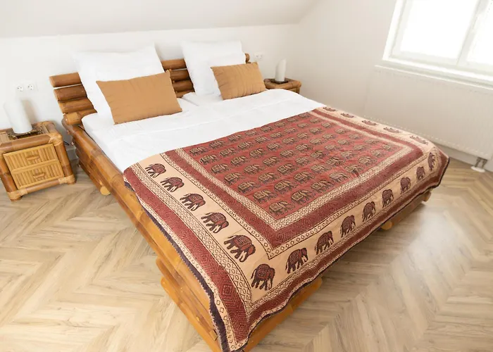 Greentree - With Private Pool Close To Budapest *