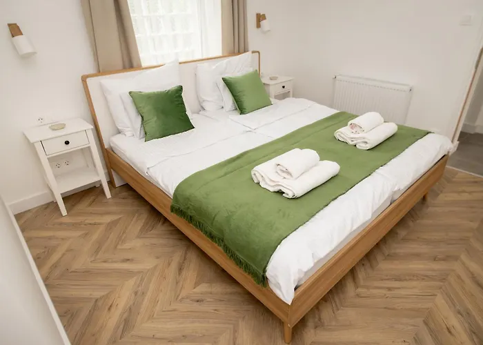 Willa Greentree - With Private Pool Close To Budapest