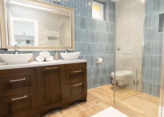 Greentree - With Private Pool Close To Budapest Willa *